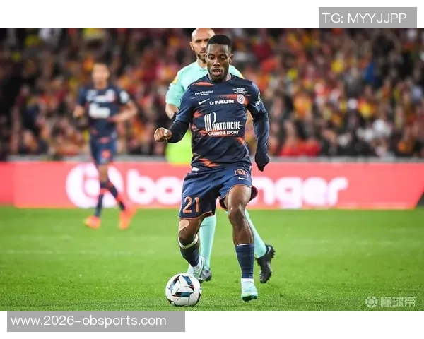 空霸范戴克34岁本赛季头球解围突破100次成五大联赛首位球员