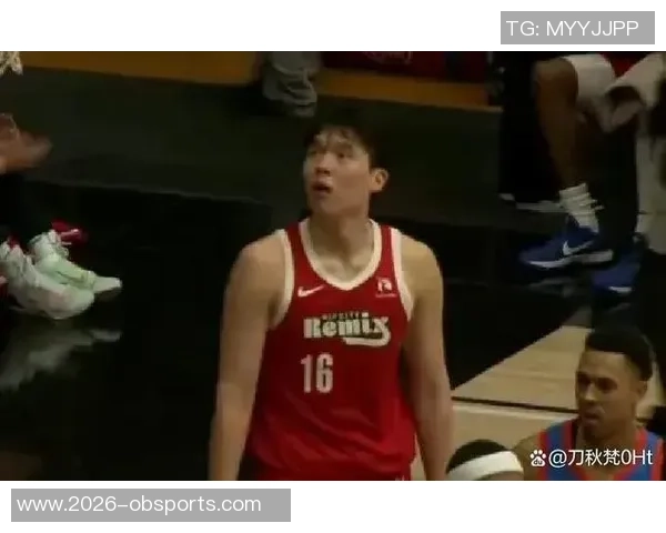 瀚森凌晨仅睡三小时赶飞机体能影响显著感受明显 瀚森凌晨仅睡三小时赶飞机体能影响显著感受明显